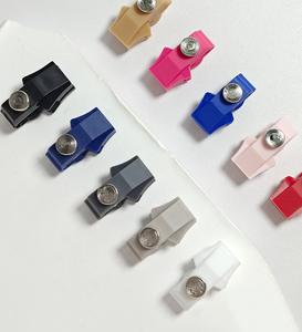 Outil de réparation de <span class=keywords><strong>curseur</strong></span> Zip de haute qualité accessoires de <span class=keywords><strong>fermeture</strong></span> <span class=keywords><strong>éclair</strong></span> universels tête de <span class=keywords><strong>fermeture</strong></span> <span class=keywords><strong>à</strong></span> glissière détachable remplacement de <span class=keywords><strong>fermeture</strong></span> <span class=keywords><strong>à</strong></span> glissière en plastique pour vêtements - Product Image 3