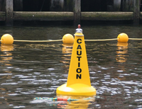 Bouée de navigation maritime en PEHD de 700 mm à éclairage solaire, marqueur de surface flottant, avec charnière incluse, directement de l'usine