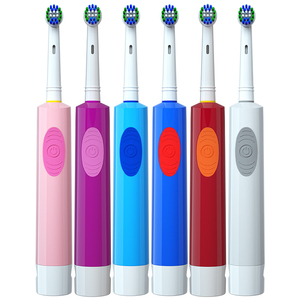 OEM Factory vende all'ingrosso spazzolino elettrico rotante a batteria per adulti con testina sostituibile con <span class=keywords><strong>B</strong></span> <span class=keywords><strong>Oral</strong></span> - Product Image 3
