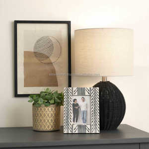 Cadre photo naturel à la mode avec incrustation de toile Accessoires d'album photo en bois et résine du fabricant indien pour un usage domestique - Product Image 4