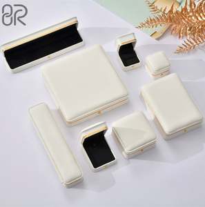 Cajas de joyería con borde dorado de alta calidad al por mayor cajas de embalaje de regalo anillos colgantes pulseras collares caja - Product Image 5