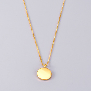 Hochwertige 18 Karat vergoldete Edelstahl Mond Anhänger Halskette Schmuck White Shell Moon Anhänger Halsketten für Frauen Männer - Product Image 5