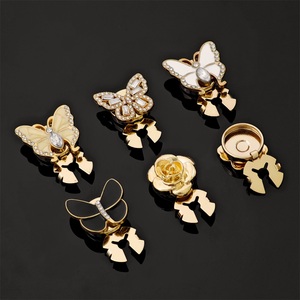Boutons décoratifs en métal pour chemisiers, avec fleurs, perles, strass et papillons, pour vêtements féminins. - Product Image 4