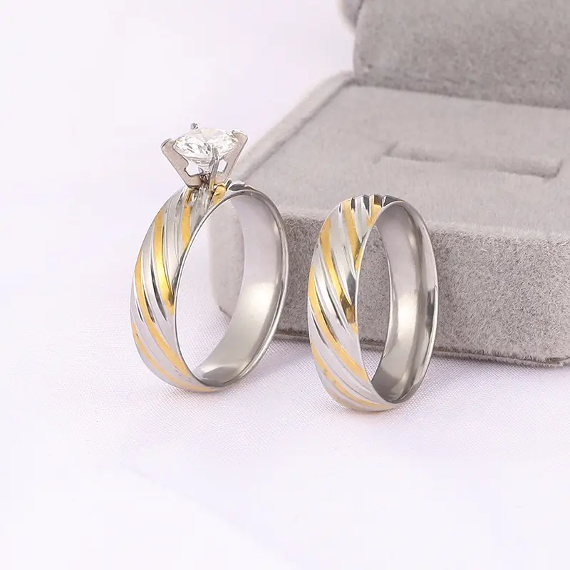 Wholesale stainless steel zircon couple rings for men and women Fashion titanium steel simple rings