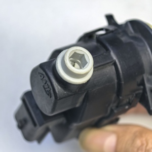 Moteur de réglage de niveau de phare OE YL00156880 90005925 compatible avec C-Elysee C3 III <span class=keywords><strong>Ds3</strong></span> 2008 3008 II 301 5008 II 508 II - Product Image 4