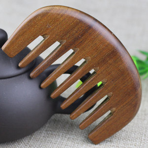 Golden Silk Green Sandalwood Wide Tooth Comb <b>U</b> Shape Handmade Classical Hair Comb For <b>Men</b> And Women Portable Home Use - Product Image 2