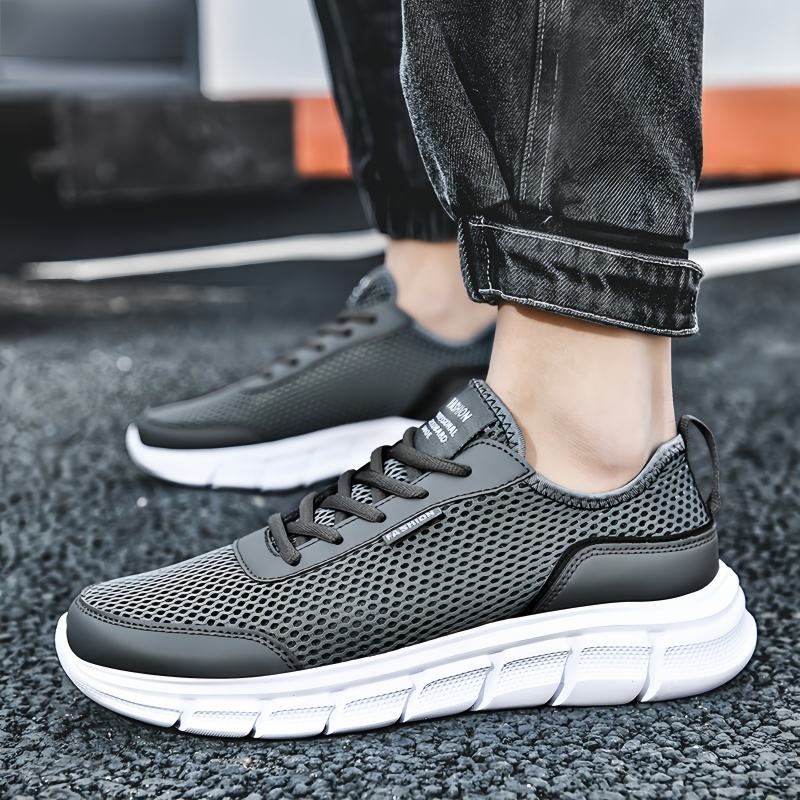 สีเทาเข้ม