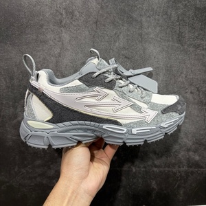 Chaussures de sport blanches de haute qualité pour hommes et femmes, conçues par des designers, avec lacets et doublure en mesh, pour un style décontracté. - Product Image 3
