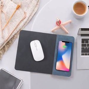 Bestseller 2025 <span class=keywords><strong>3</strong></span>-in-1 15W kabelloses Schnelllade-PU-Leder-Mouse pad für Werbe-und Geschäfts geschenke - Product Image 4
