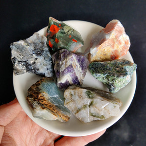 Groothandel Hoge Kwaliteit Natuurlijke Ruwe Genezing Kristal Ruwe Steen Voor Huisdecoratie - Product Image 3