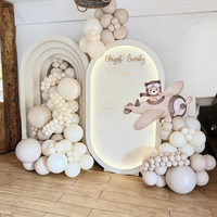 Toile de fond ondulée 3D en PVC de luxe, arc éclairé par LED, scène de mariage, toile de fond ondulée blanche moderne et personnalisée
