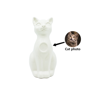 Urns için toptan el yapımı <span class=keywords><strong>pet</strong></span> özel zanaat yüksek kaliteli seramik beyaz kedi sake mation kremasyon <span class=keywords><strong>urn</strong></span> - Product Image 2