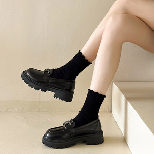 รองเท้าหนังส้นหนาประดับเพชรพลอยสำหรับผู้หญิง รุ่นใหม่ล่าสุดสำหรับฤดูใบไม้ร่วง สไตล์อังกฤษ พื้นหนา ไซส์ใหญ่ - Product Image 5