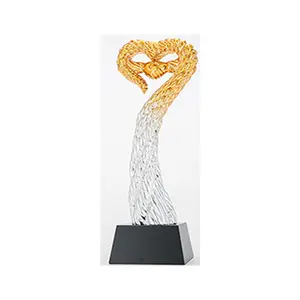 Trofeo in resina a forma di cuore trofeo aziendale premio esecutivo premio premio commemorativo