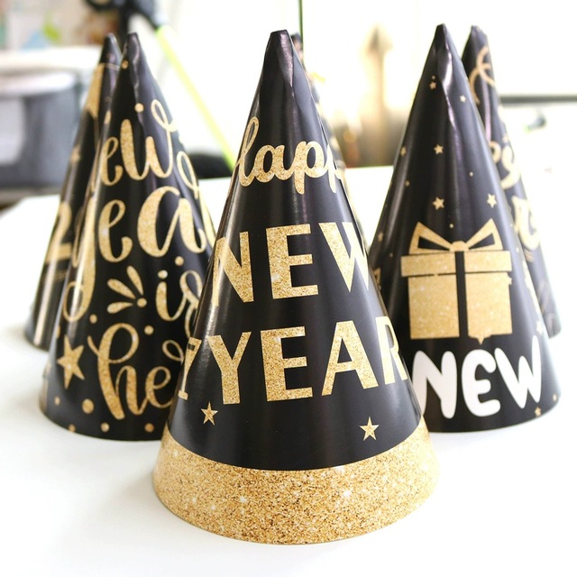 Wholesale 2027 New Year Party Black Gold Paper Hats New Year's Eve Gala Children's Party Decorative Hats