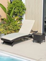 Chaise longue de jardin pliable moderne en rotin PE portable populaire, résistante aux UV, écologique, avec coussin imperméable pour cour