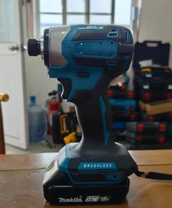 Taladro Atornillador Multifunción Inalámbrico <span class=keywords><strong>de</strong></span> Fábrica Directa 18V 20V 21V, Herramienta Eléctrica con <span class=keywords><strong>Llave</strong></span> <span class=keywords><strong>de</strong></span> Torsión <span class=keywords><strong>de</strong></span> <span class=keywords><strong>3</strong></span>/<span class=keywords><strong>4</strong></span> y 350 N.m para Baterías <span class=keywords><strong>Makita</strong></span> - Product Image 2