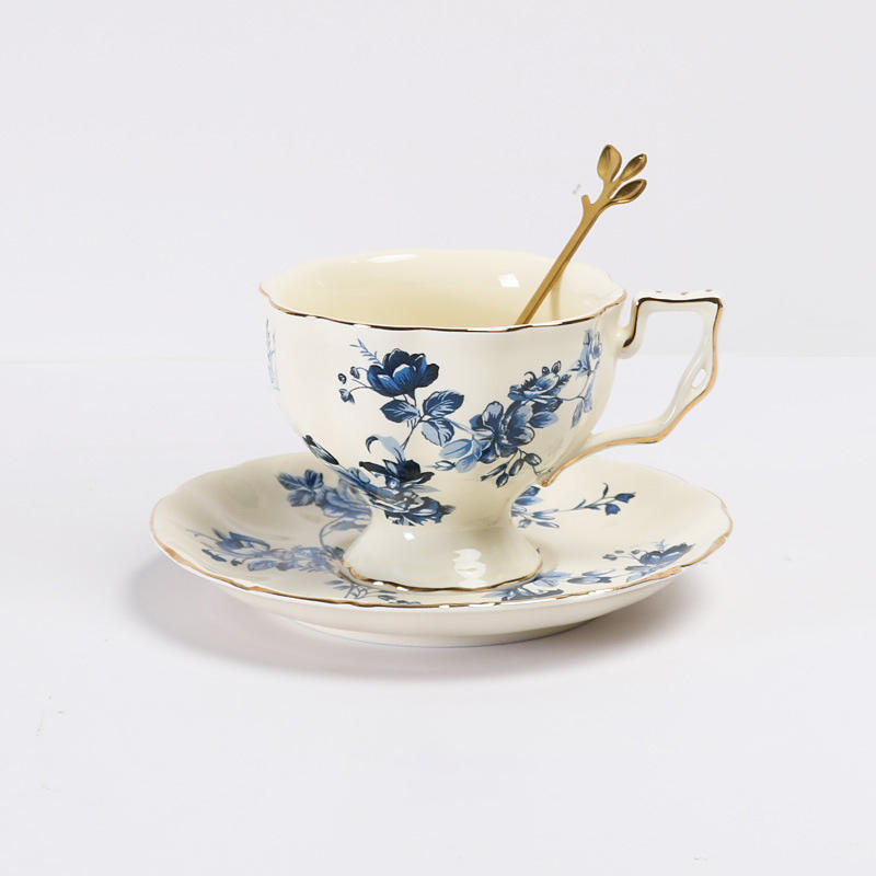 Tasse et soucoupe (rose bleue)