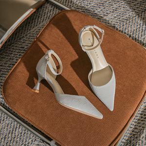 Zapatos de tacón de aguja ligeros de invierno con pedrería, de piel sintética y satén, con cordones y punta, elegantes para club o boda - Product Image 1