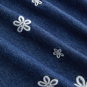 Robe mini en denim de coton de haute qualité, style resort, brodée, coupe ample, en dentelle, coupe trapèze, conçue sur mesure - Product Image 5