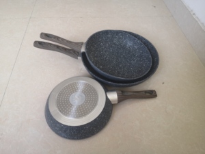 <span class=keywords><strong>IN</strong></span> ALLUMINIO FORGIATO <span class=keywords><strong>PIETRA</strong></span> RIVESTITO ANTIADERENTE PADELLA di ALLUMINIO GRANITO FRITTURA PAN <span class=keywords><strong>SET</strong></span> di INDUZIONE VASCHETTA di frittura CON PITTURA di LEGNO MANIGLIA - Product Image 2