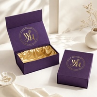 Boîte rigide magnétique Deep Purple One Piece avec logo en feuille d'or et rembourrage intérieur en soie pour l'emballage de bijoux de luxe