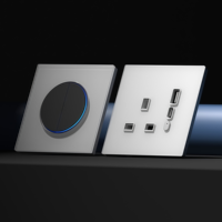 Interrupteur intelligent WiFi à bascule pour PC, norme britannique 118*72mm, avec ligne neutre, application Smart Life, commande vocale Alexa, installation facile, 110V/250V