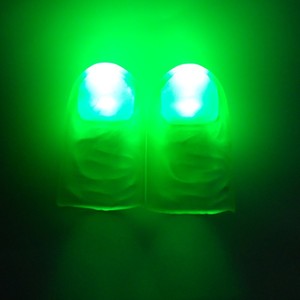 1 Pieza de Luz LED Novedosa, Dedos Brillantes, Accesorios de Magia, Juguete Luminoso Increíble para Niños, Luces Mágicas Luminosas para Dedos - Product Image 4