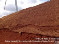 100% fibres de noix de coco naturelles Coir Net géotextiles tissés à la main par les deux mains efficaces pour l'érosion des sols et le contrôle du glissement des terres