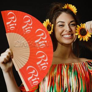 Ventilador de mano de madera plegable de recuerdos de diseño personalizado - Product Image 3