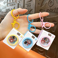 Porte-clés mini machine à laver avec tambour rotatif à pression, breloque mignonne sur le thème du linge, pour sac