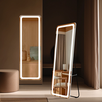 Miroir de corps long moderne de grande taille avec lumière, miroir intelligent à LED pour la chambre à coucher, miroir sur pied à LED pleine longueur