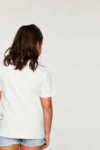 Calidad garantizada Cuello clásico Cierre de tapeta de dos botones Cómodas camisetas de cuello redondo para niños - Product Image 4