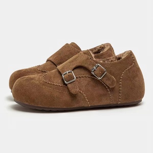 Mocasines de gamuza vintage con temática forestal para mujer, con doble botonadura, forrados con forro polar, acolchados y con suela antideslizante. - Product Image 6
