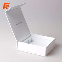 Boîtes cadeaux rigides en carton avec fermeture magnétique personnalisée de luxe avec doublure en éponge Finition mate écologique Emballage avec logo