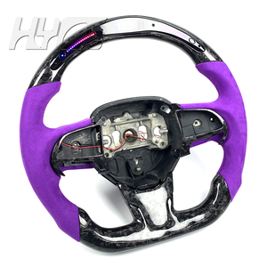 Accessoires intérieurs de voiture pour Chrysler 200 200C 300 300C Voyager 2015 -2017 Volant sport en fibre de carbone avec LED - Product Image 3