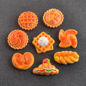 Nouvelle résine artisanat pain série breloques alimentaires accessoires de bricolage pour créer un affichage miniature pour la scène de dessert maison/école - Product Image 3