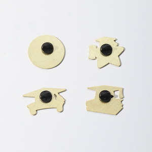 Pin's en émail métallique pour chapeau de diplômé, Édition Promotion 2026, Cadeau de remise de diplôme, Artisanat métallique, Slogan, Vente en gros, Personnalisation usine - Product Image 3