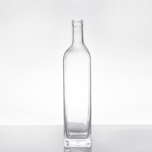 Bouteille en verre givré vide personnalisable avec logo pour spiritueux (gin, rhum, <span class=keywords><strong>tequila</strong></span> 750ml, vodka 500ml, whisky, brandy) avec bouchon en liège - Product Image 4