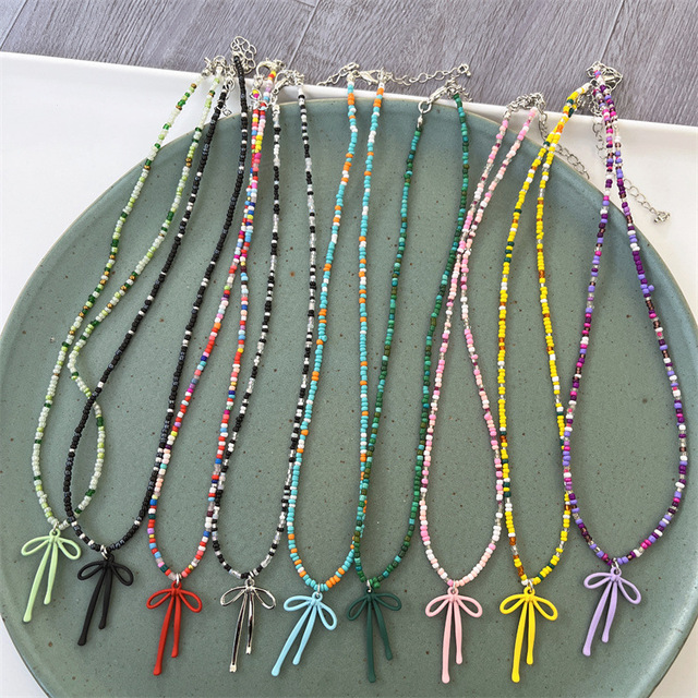 New Jewelry Wholesale DIY Color Rice Beads Chain Necklace Women Fashion Bow Pendant Necklace Jewelry