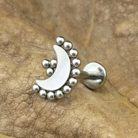 Perle Cluster Croissant De Lune Filetage Intérieurement Dos Plat Boucles D'oreilles Goujons De Qualité Médicale ASTM F136 Titane Mignon Ventre Anneaux 16G