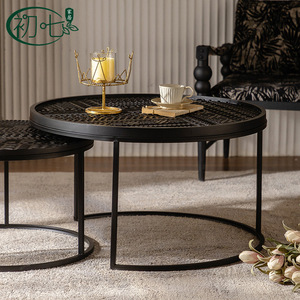 Juego de Mesa de Centro de Madera Maciza Nórdica Belga, Tallada, Redonda, Estilo Retro, Borde Artístico, para Uso Doméstico - Product Image 2