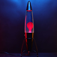 Abat-jour moderne Funky White Relaxation Nouveauté Métal Mouvement Lumière Flottant AC Insertion Directe Abat-jour Fusée Blanche Lampe à Lave Rouge