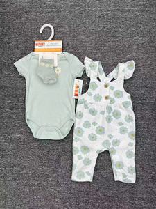 Set 3 Pezzi per Neonato/a: Tutina, Salopette e Calzini in Cotone Biologico 0-18 Mesi - Completo Estivo Floreale alla Moda - Idea Regalo - Product Image 4