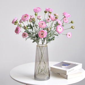 Nueva Llegada Venta Caliente <span class=keywords><strong>6</strong></span> Cabezas Seda Ranunculus Flor Flocado Tallo Artificial Luz Rosa Té Rosa - Product Image 2