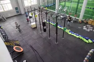 Elastik ağırlık kaldırma spor salonu kauçuk yer döşemesi fayans spor kauçuk zemin matı ile EPDM granülleri