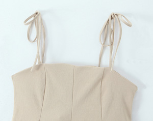 Top <span class=keywords><strong>Corset</strong></span> Strapless Personalizado para Mujer 2026 - <span class=keywords><strong>Blusa</strong></span> Peplum sin Espalda con Tirantes Finos, OEM/ODM por Fábrica de Ropa China - Product Image 4