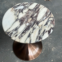 Table d'appoint en marbre Calacatta Viola de luxe, table basse ronde avec base en trompette brossée pour salon, café