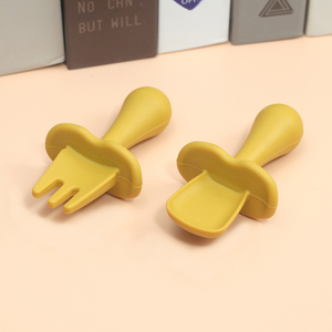 Chuối cấp thực phẩm bé ăn đồ dùng trẻ mới biết đi đào tạo mềm muỗng và nĩa đặt Silicone bé thìa - Product Image 6