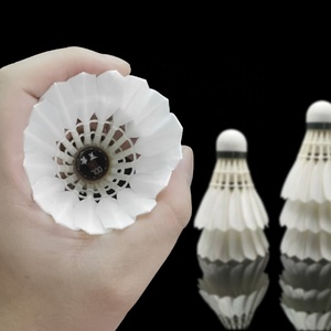 Volant de balle de badminton en gros Tournoi professionnel Plume de canard Cigu fabriqué en Chine - Product Image 4